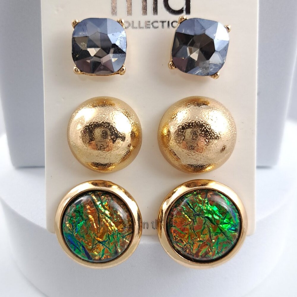 A Set of 3 Pairs of Stud Earrings.